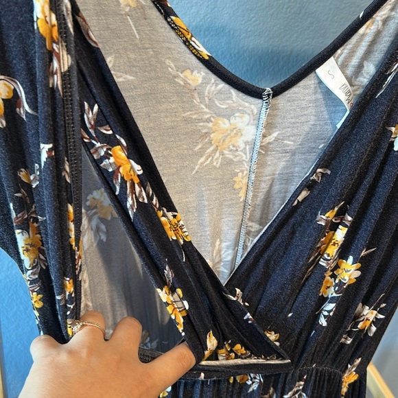 Latched Mama Canary Blooms Navy Flower Romper S VGU - Picture 5 of 9
